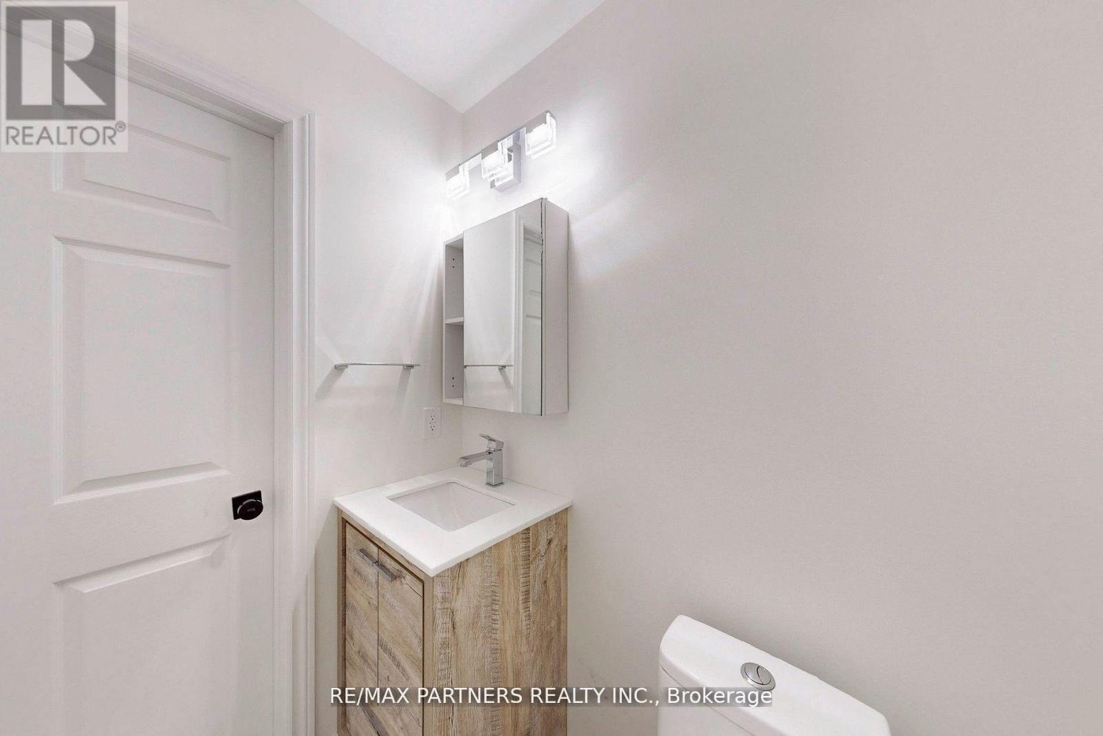 31 Eyer Drive, Markham, Ontario  L6C 1T8 - Photo 22 - N12646446