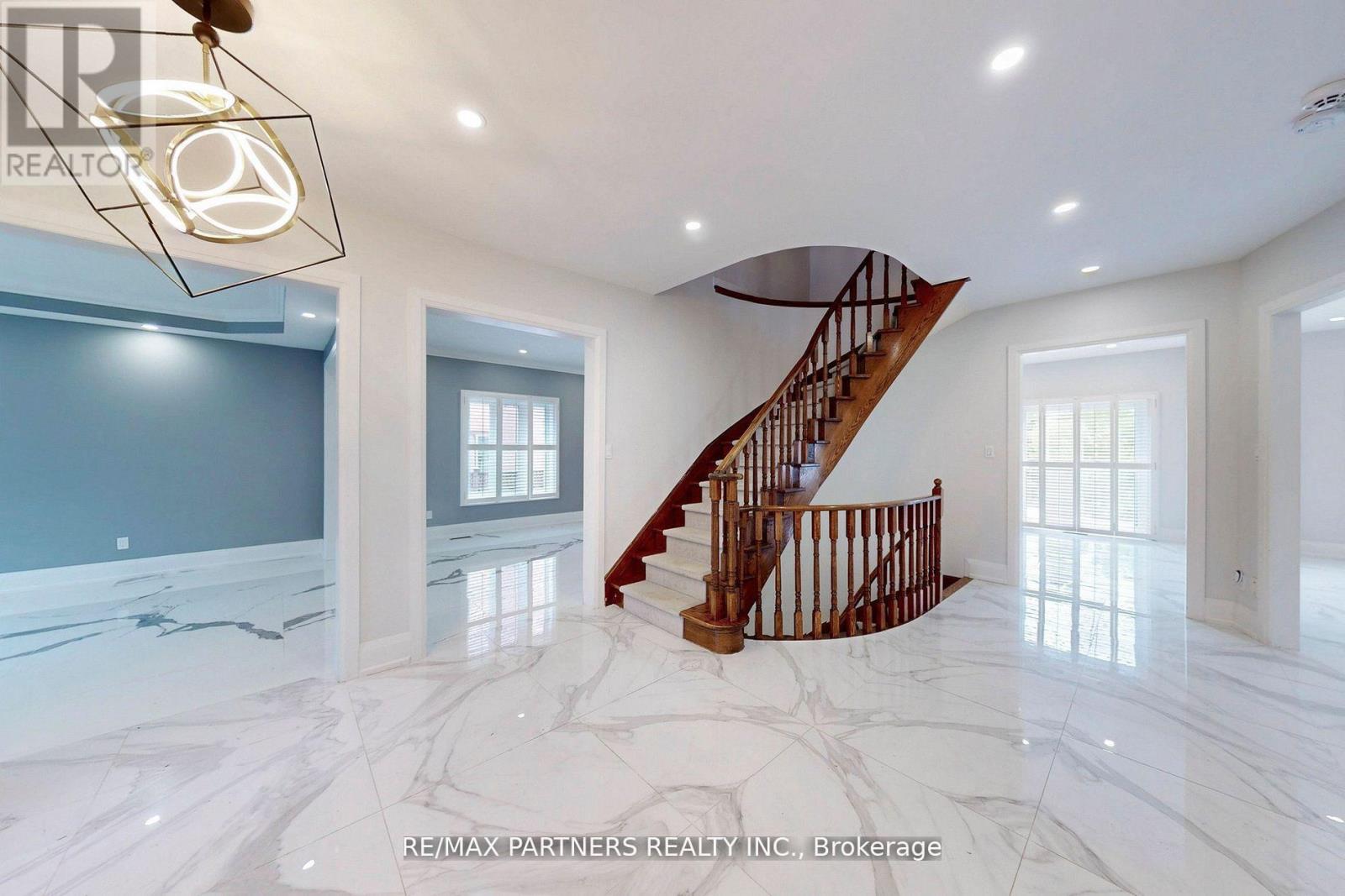 31 Eyer Drive, Markham, Ontario  L6C 1T8 - Photo 23 - N12646446