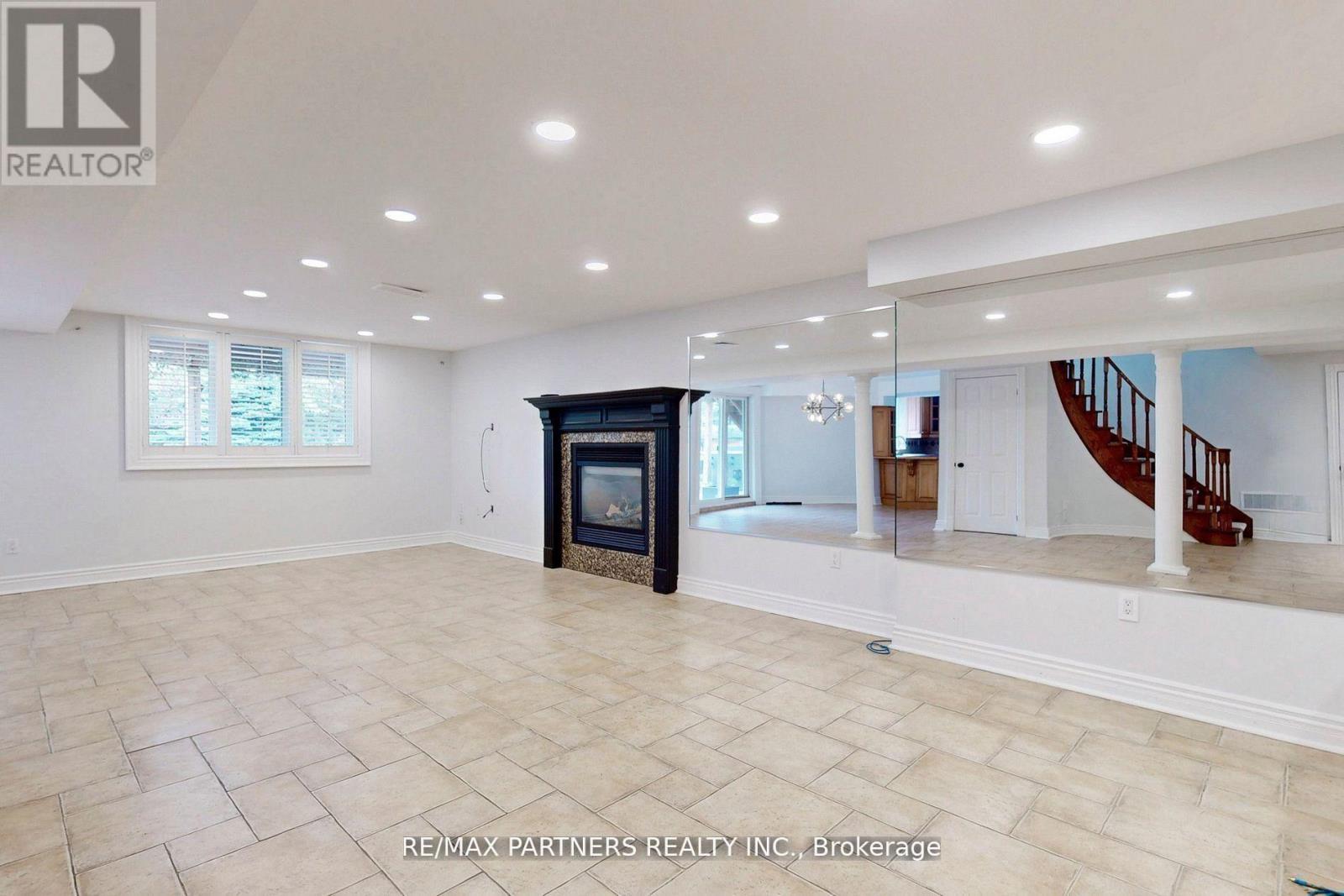 31 Eyer Drive, Markham, Ontario  L6C 1T8 - Photo 38 - N12646446