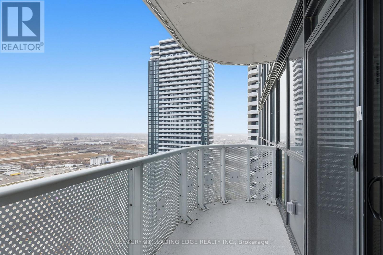 3211 - 8 Interchange Way, Vaughan, Ontario  L4K 5Z7 - Photo 17 - N12646456