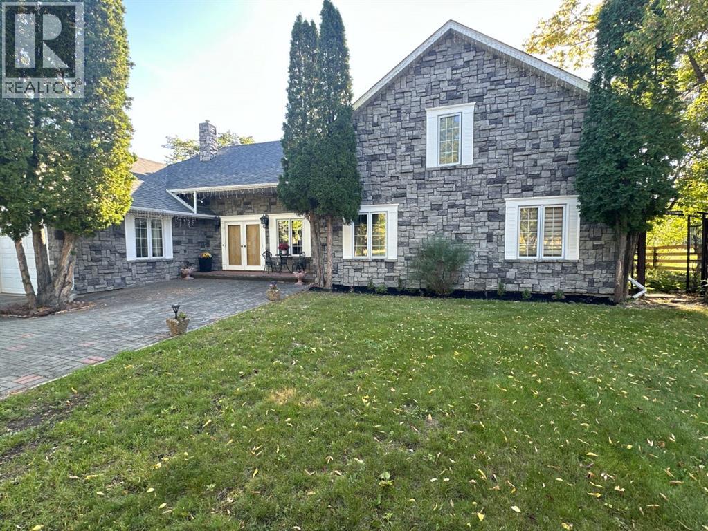 11905 91 Street, Peace River, Alberta  T8S 1Y3 - Photo 1 - A2258984