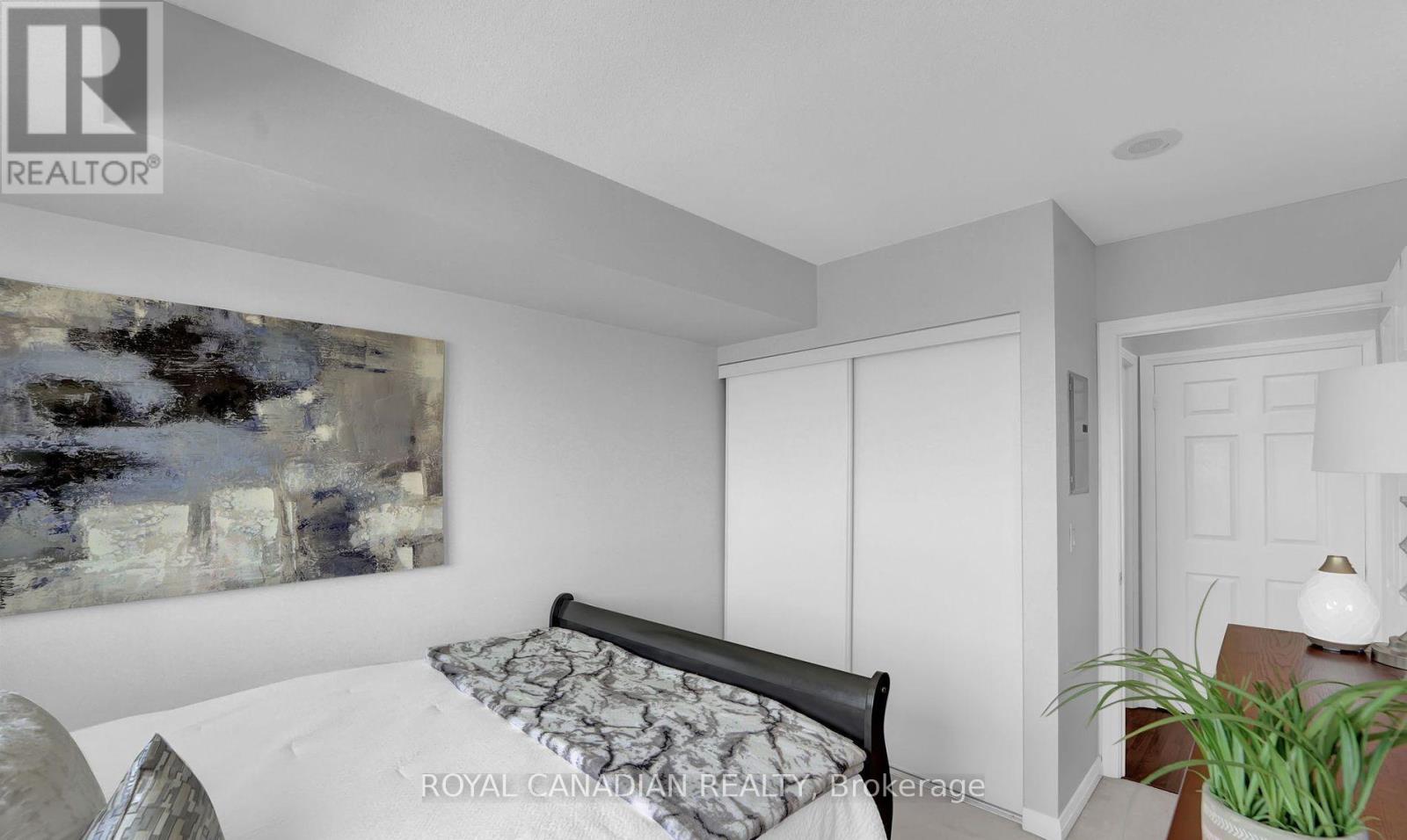 1012 - 220 Forum Drive N, Mississauga, Ontario  L4Z 4K1 - Photo 16 - W12646396