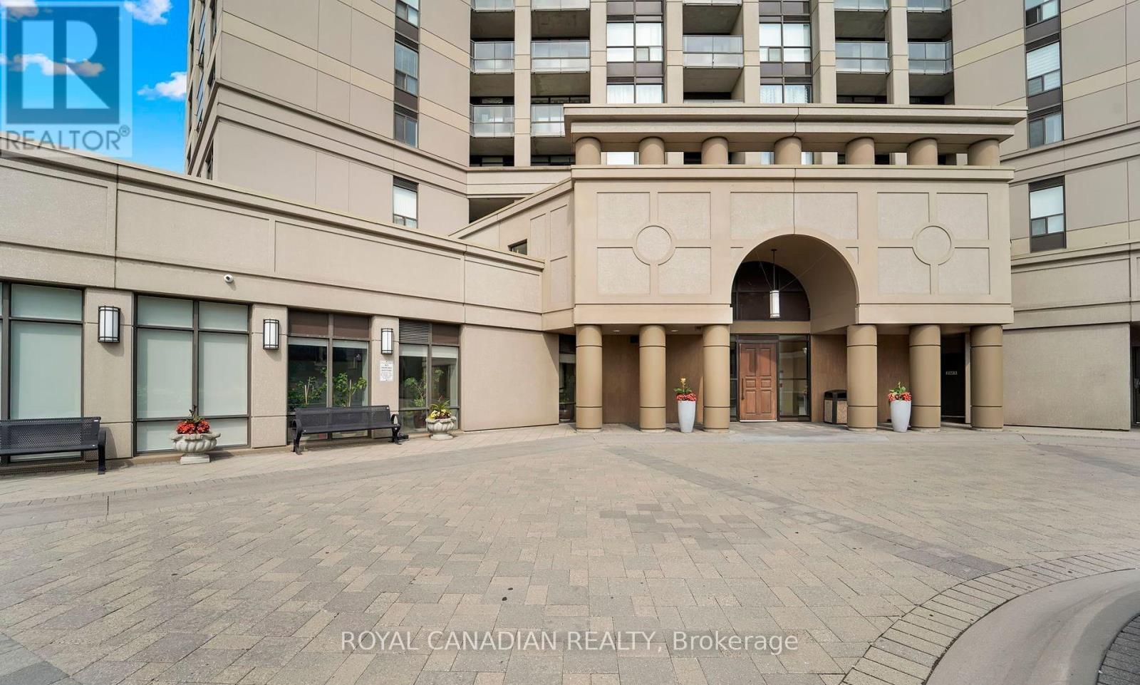 1012 - 220 Forum Drive N, Mississauga, Ontario  L4Z 4K1 - Photo 3 - W12646396