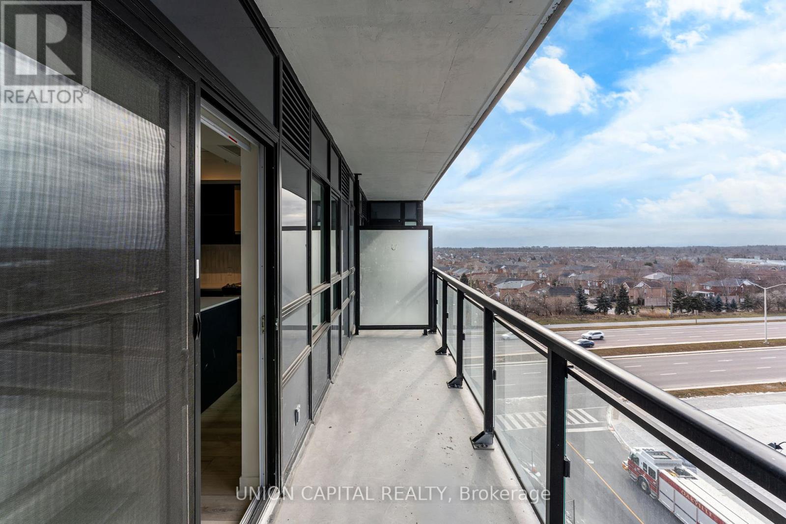 618 - 395 Dundas Street W, Oakville, Ontario  L6M 5R8 - Photo 27 - W12646402