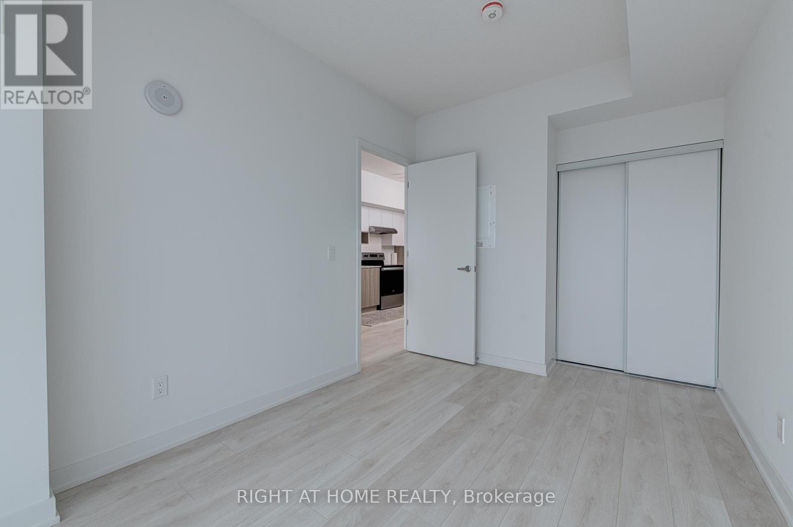 B619 - 1119 Cooke Boulevard, Burlington, Ontario  L7T 0C7 - Photo 23 - W12646418