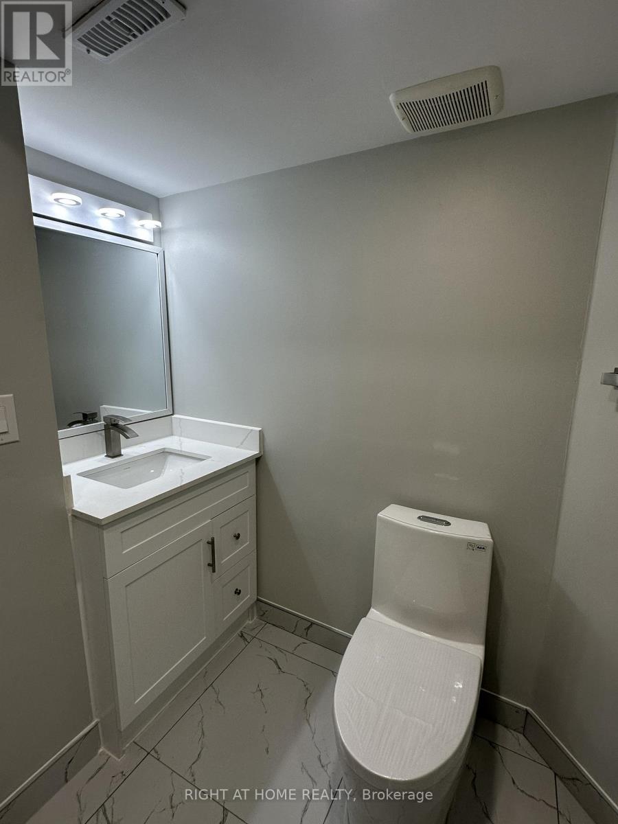 4468 Ashley Avenue, Mississauga, Ontario  L5R 2A2 - Photo 18 - W12646424