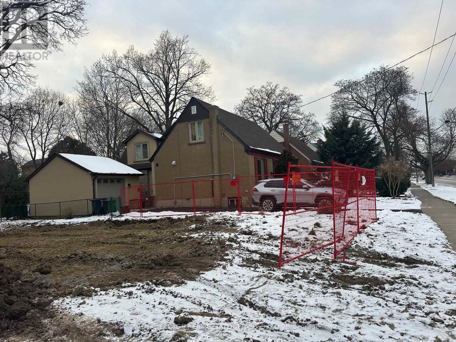 226 MARTIN GROVE ROAD, Toronto, Ontario