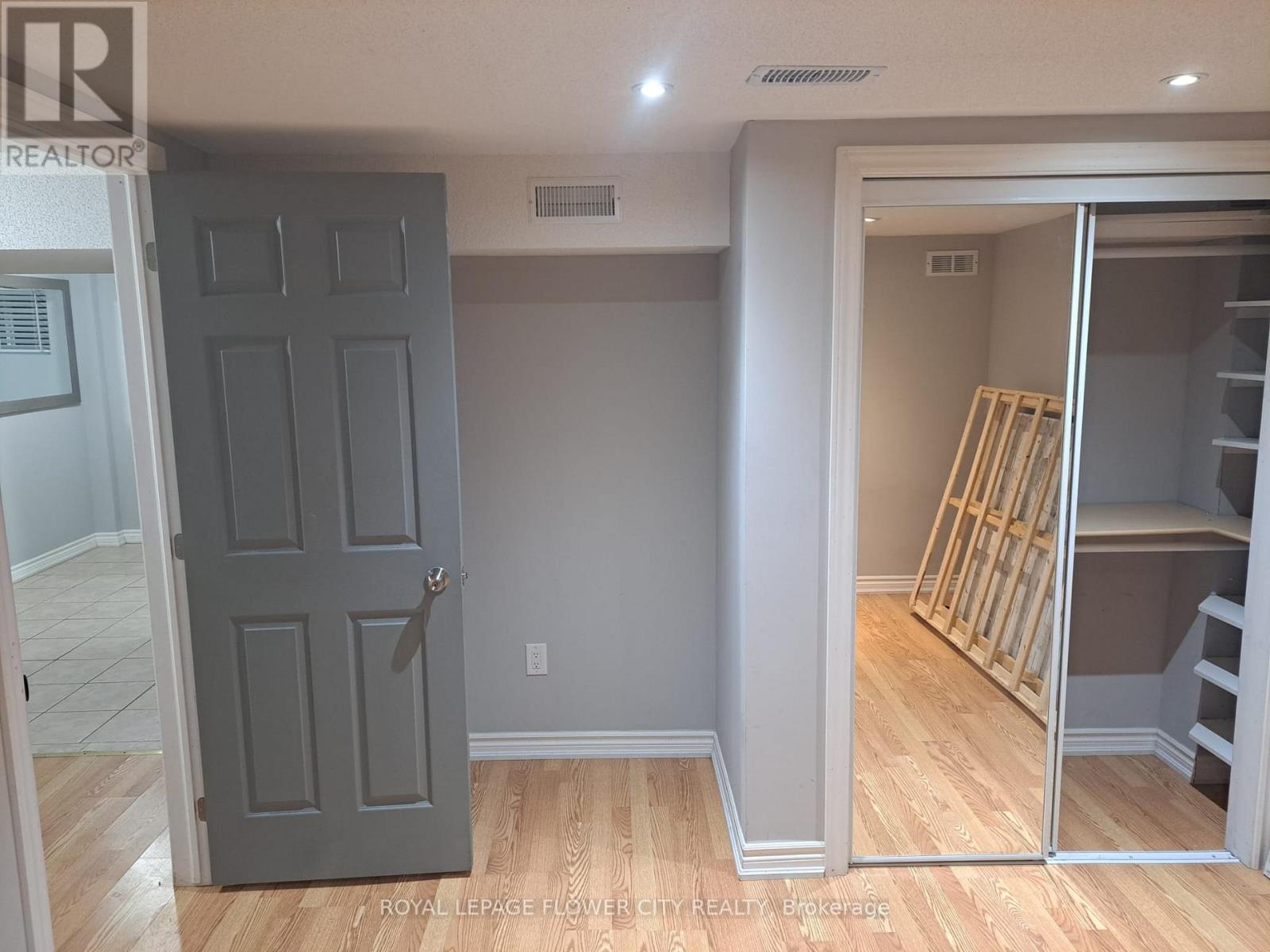 Basement - 34 Ashwood Crescent, Brampton, Ontario  L6T 1M2 - Photo 5 - W12646434