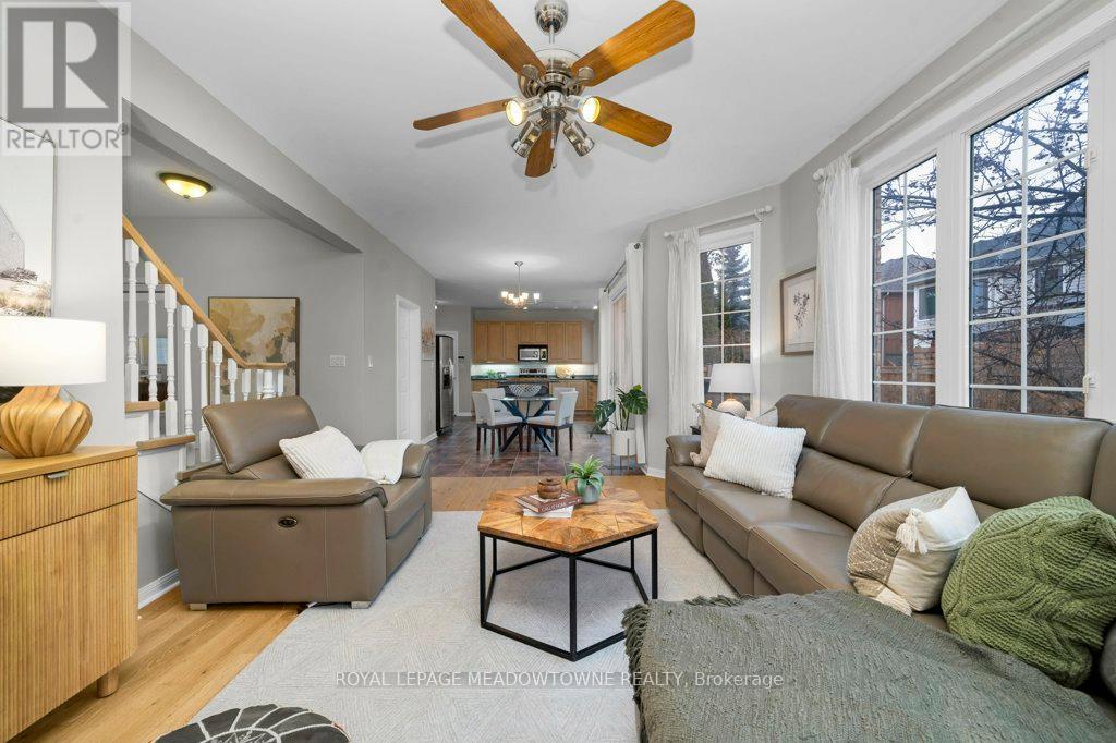 1581 Dockray Drive, Milton, Ontario  L9T 5L4 - Photo 10 - W12646438