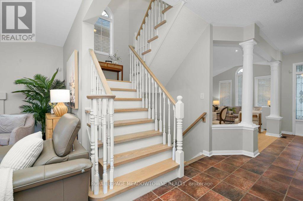 1581 Dockray Drive, Milton, Ontario  L9T 5L4 - Photo 14 - W12646438