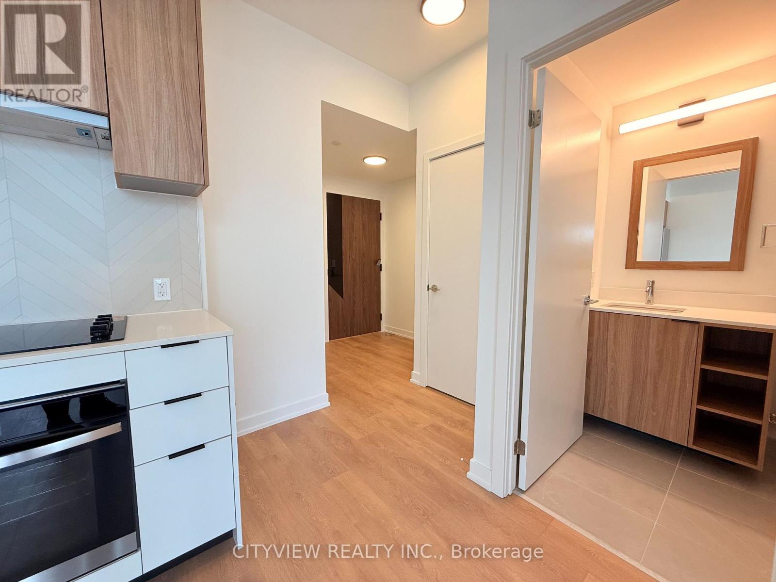 815 - 1037 The Queensway, Toronto, Ontario  M8Z 6C7 - Photo 7 - W12646444