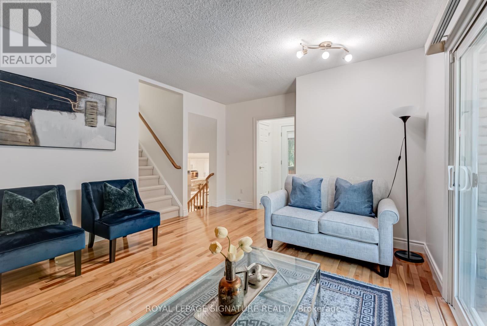 1481 Otis Avenue, Mississauga, Ontario  L5C 2R8 - Photo 21 - W12646448