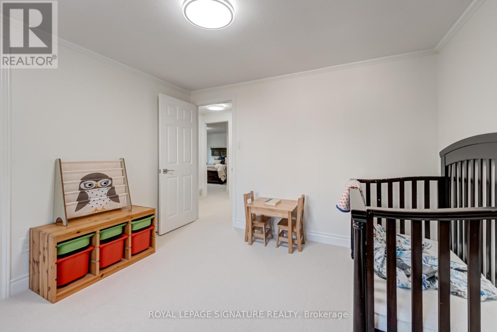 1481 Otis Avenue, Mississauga, Ontario  L5C 2R8 - Photo 28 - W12646448