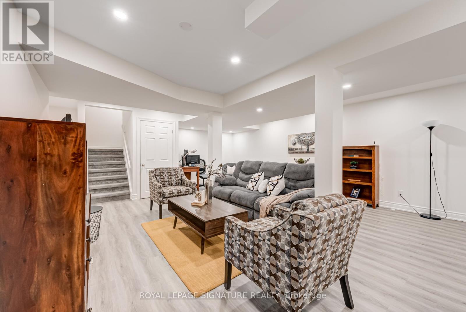 1481 Otis Avenue, Mississauga, Ontario  L5C 2R8 - Photo 46 - W12646448