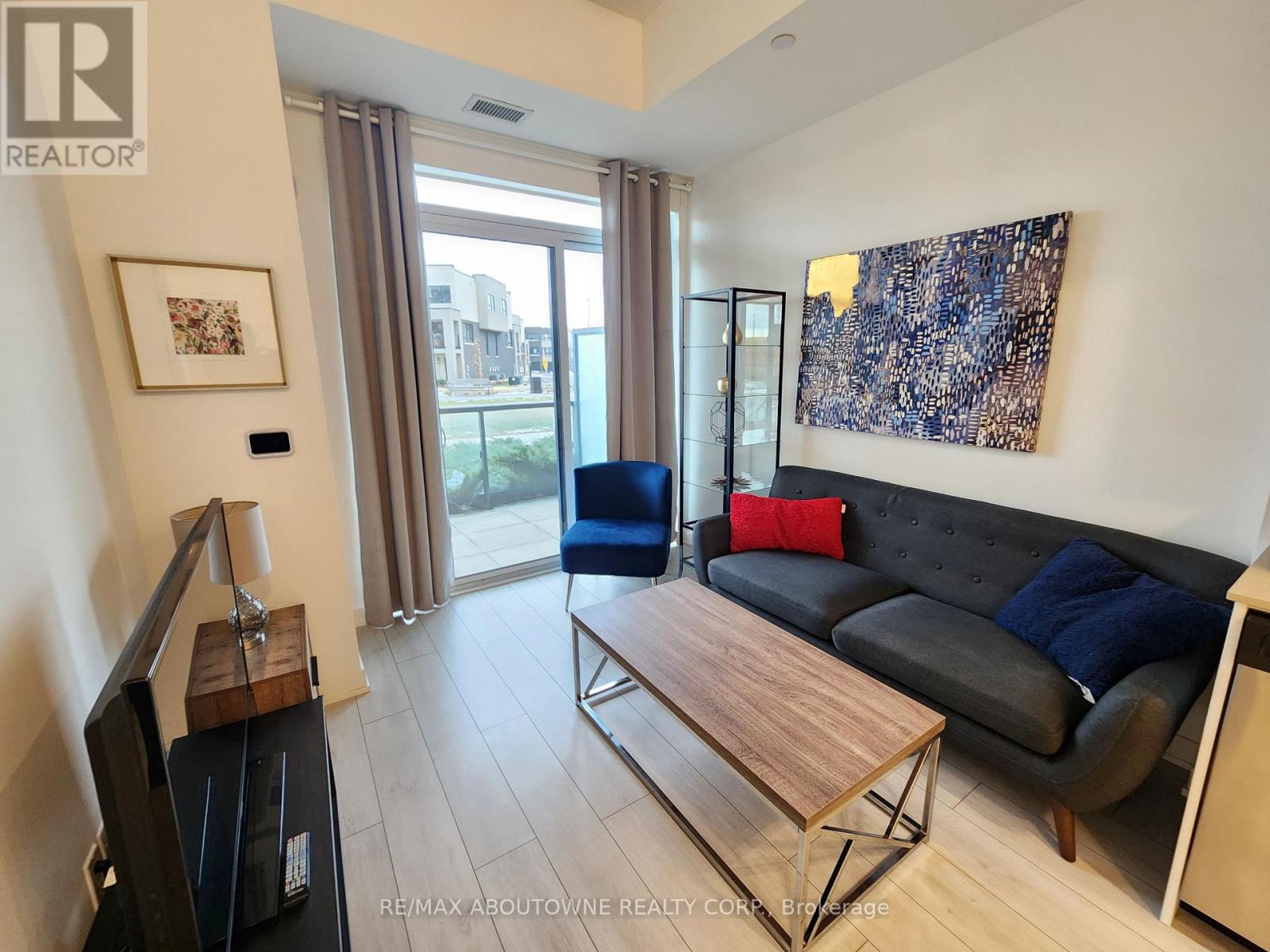 101 - 3210 Dakota Common, Burlington, Ontario  L7M 2A8 - Photo 14 - W12646486