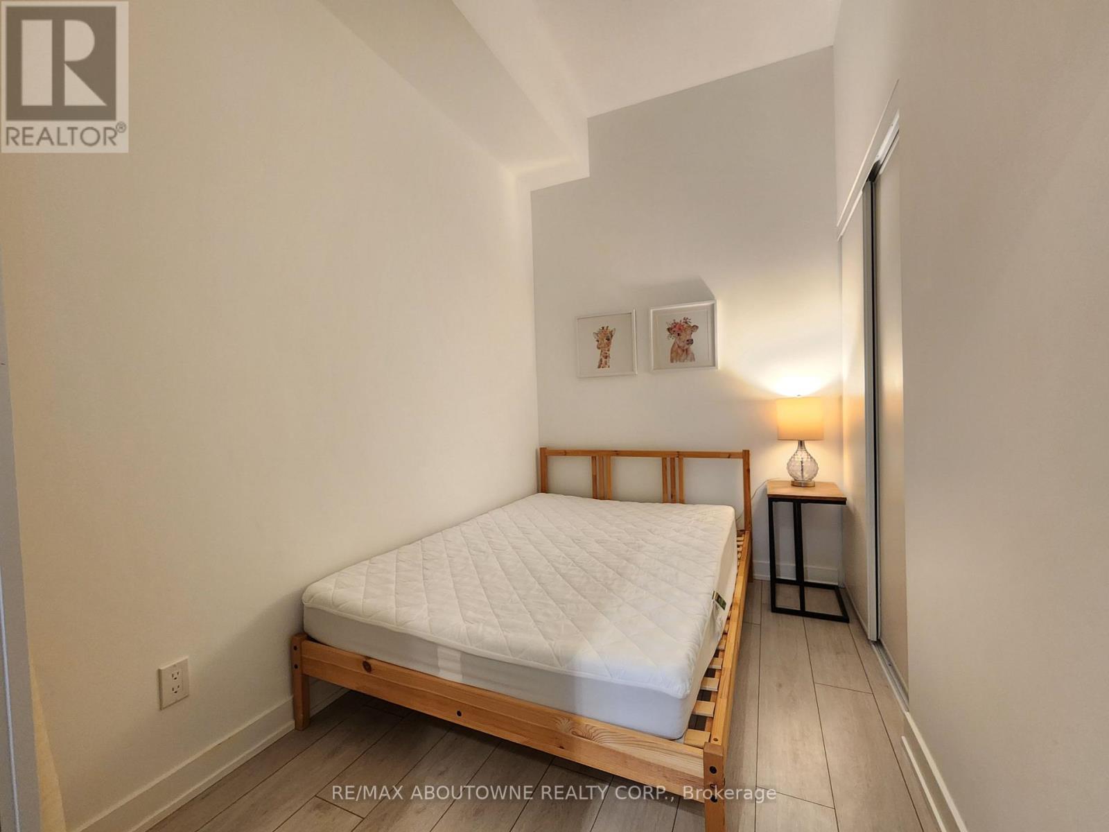 101 - 3210 Dakota Common, Burlington, Ontario  L7M 2A8 - Photo 19 - W12646486