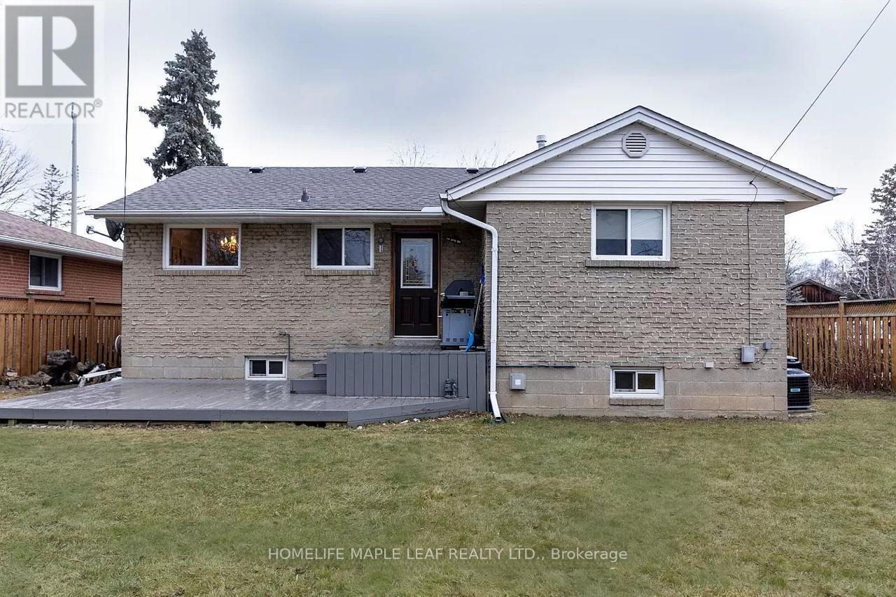 26 Cumbrian Court, Brampton, Ontario  L6X 2J8 - Photo 17 - W12646488