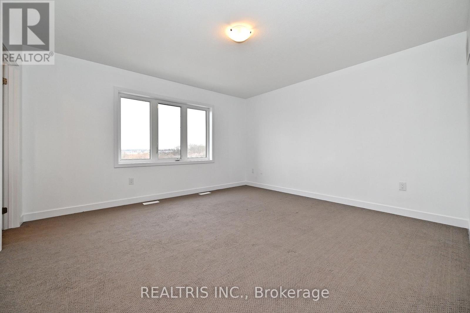 84 Hawick Crescent, Haldimand, Ontario  N3W 0G6 - Photo 17 - X12646440