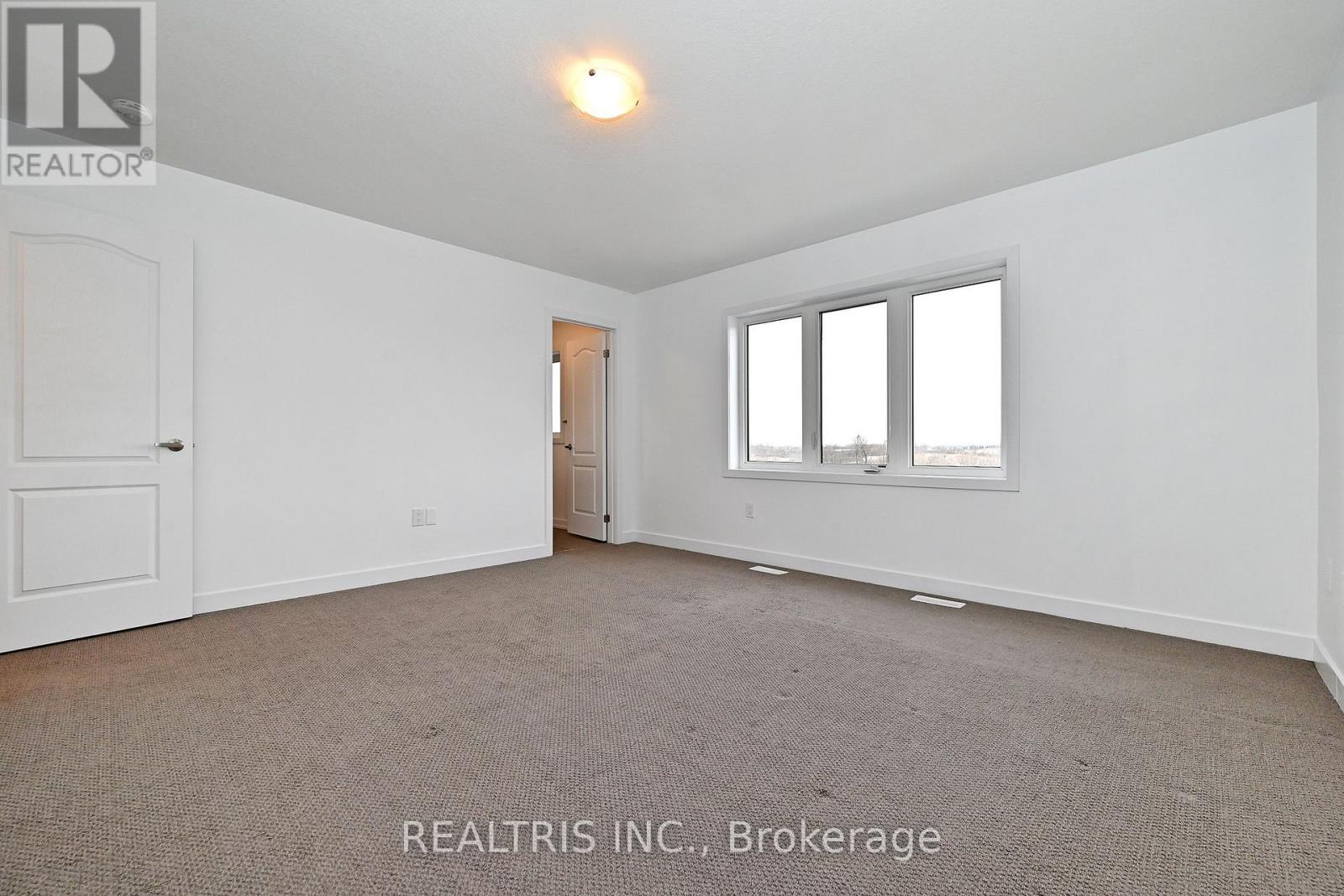 84 Hawick Crescent, Haldimand, Ontario  N3W 0G6 - Photo 18 - X12646440