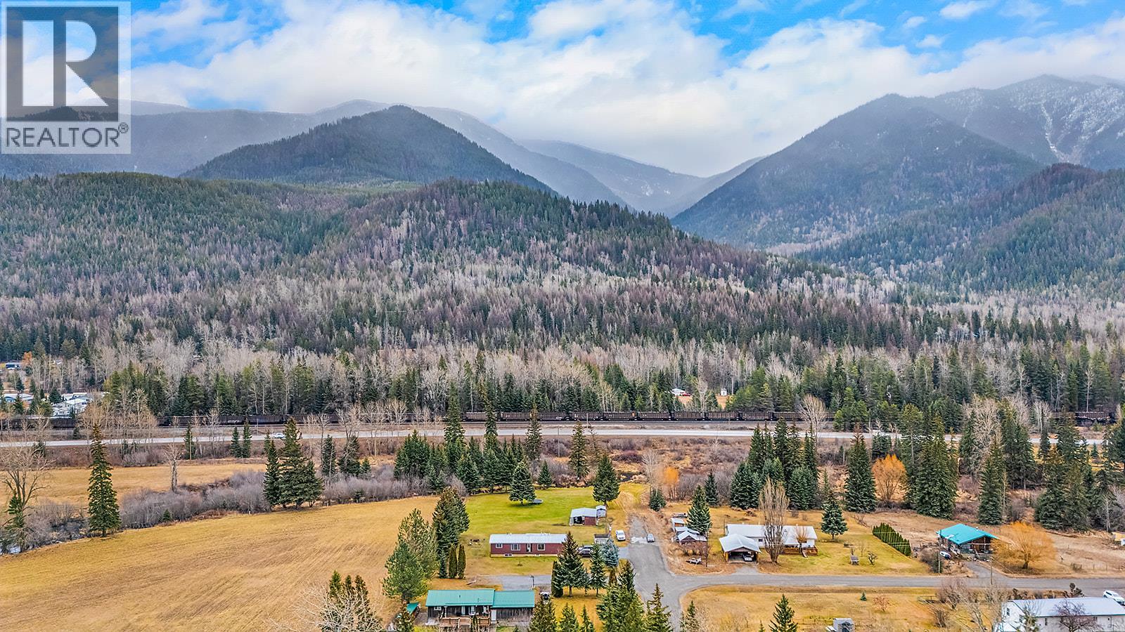 7471 1st Avenue, Fernie, British Columbia  V0B 1M5 - Photo 13 - 10371459