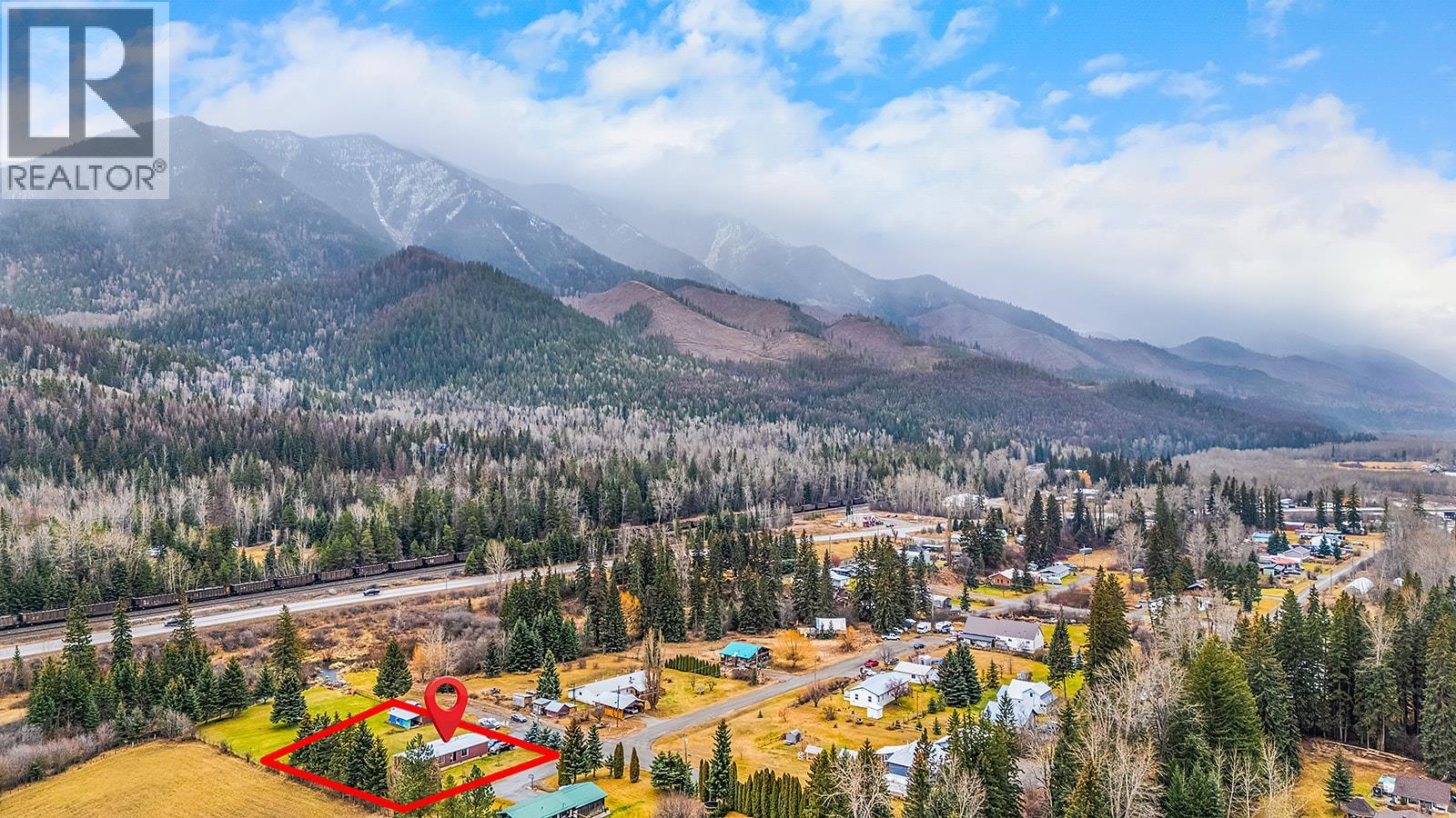 7471 1st Avenue, Fernie, British Columbia  V0B 1M5 - Photo 14 - 10371459