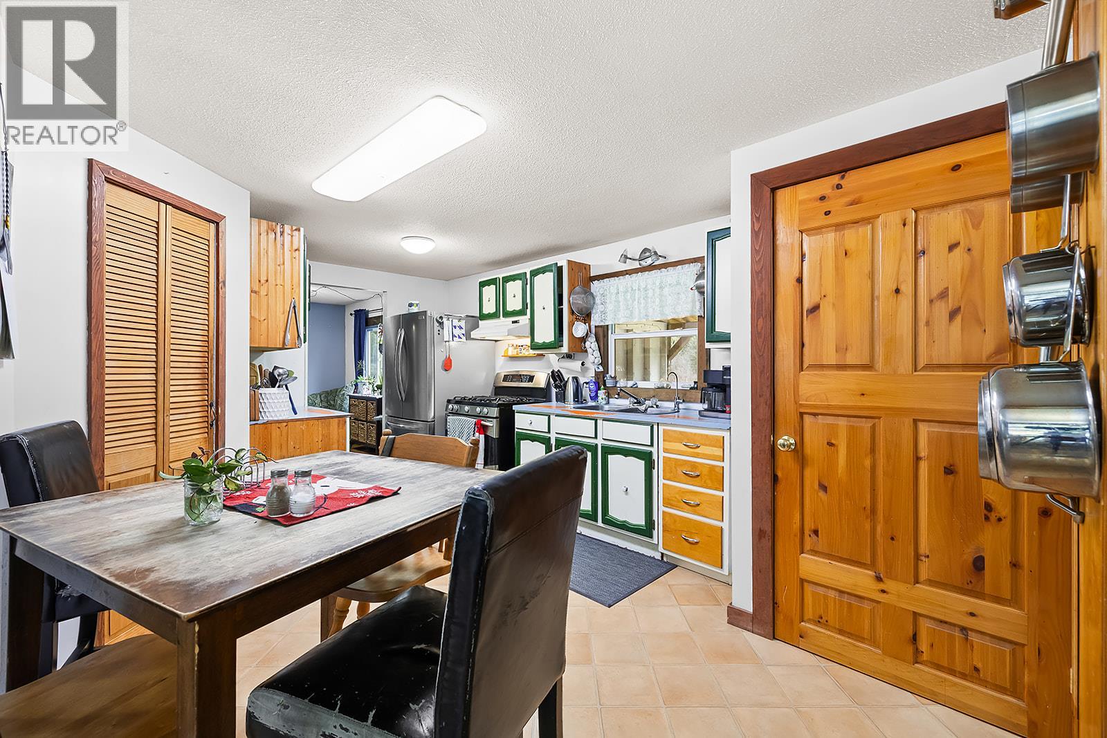 7471 1st Avenue, Fernie, British Columbia  V0B 1M5 - Photo 19 - 10371459