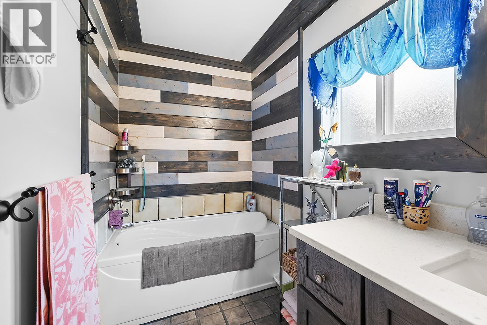 7471 1st Avenue, Fernie, British Columbia  V0B 1M5 - Photo 36 - 10371459