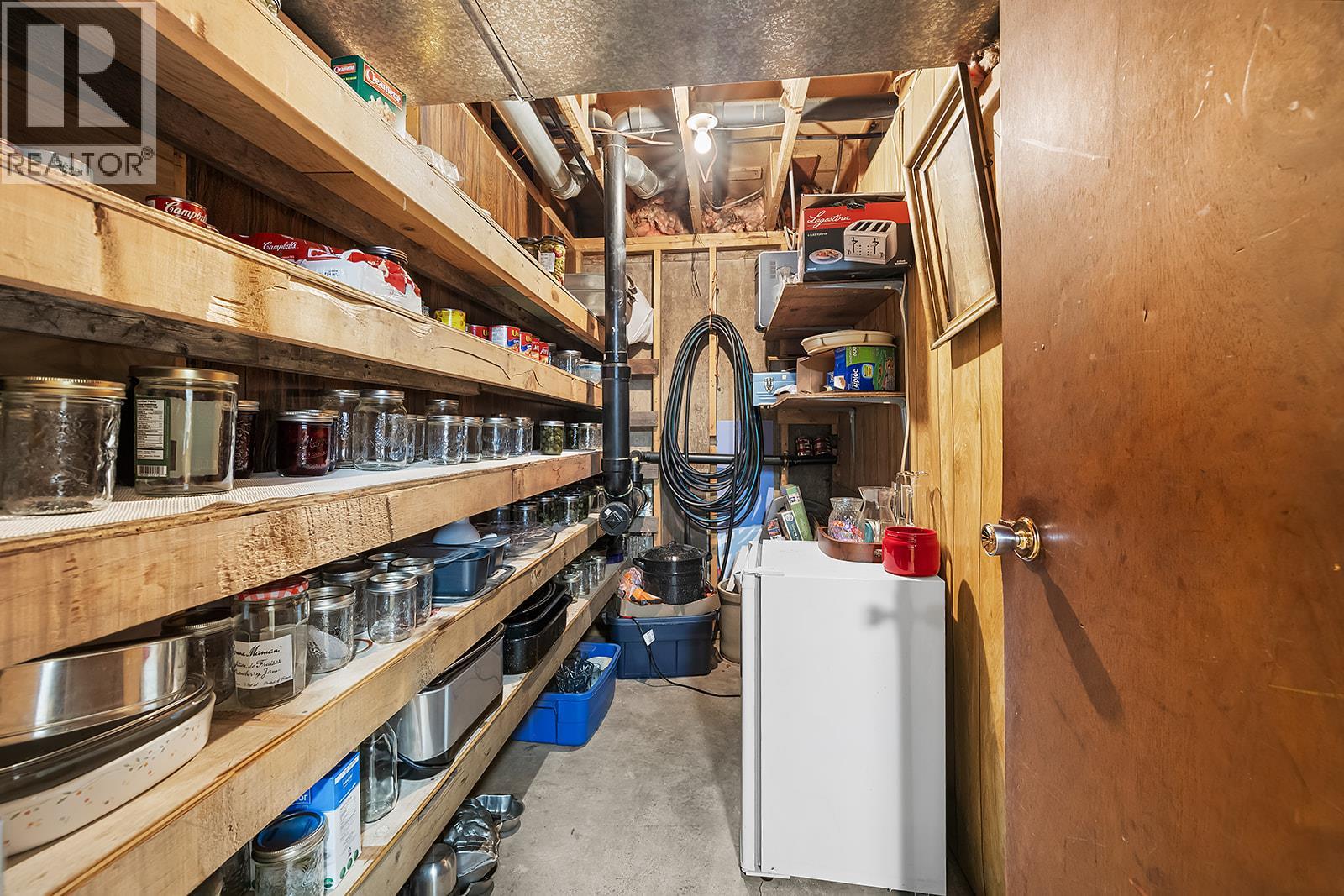 7471 1st Avenue, Fernie, British Columbia  V0B 1M5 - Photo 47 - 10371459