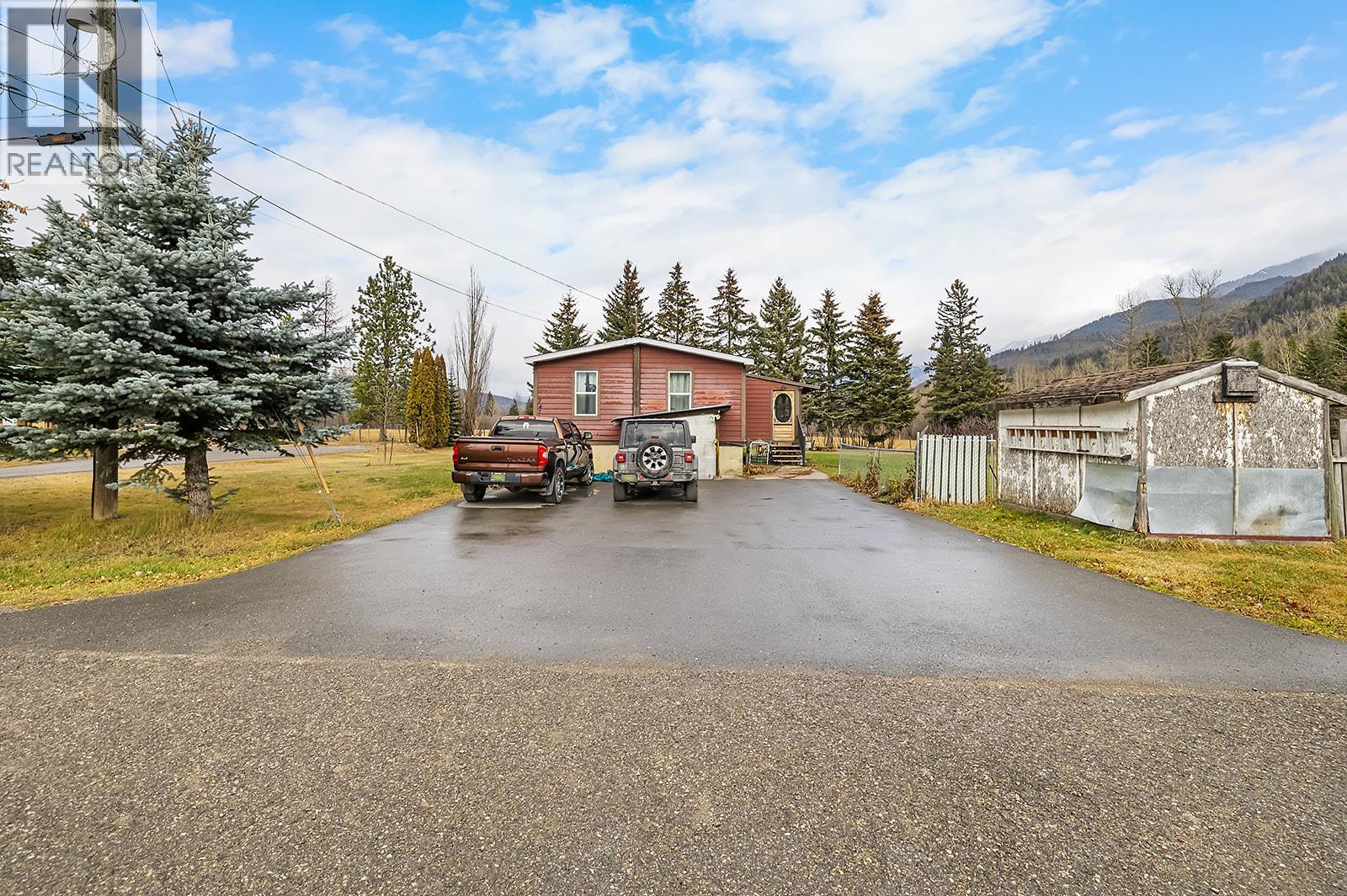 7471 1st Avenue, Fernie, British Columbia  V0B 1M5 - Photo 48 - 10371459