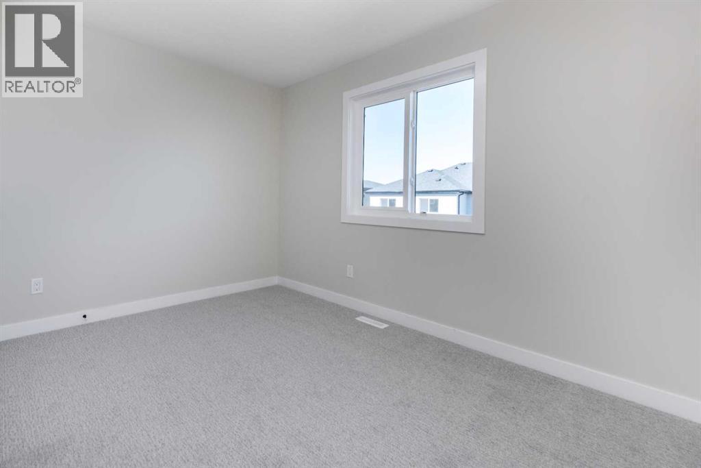 92 Waterford Manor, Chestermere, Alberta  T1X 2T9 - Photo 21 - A2233048