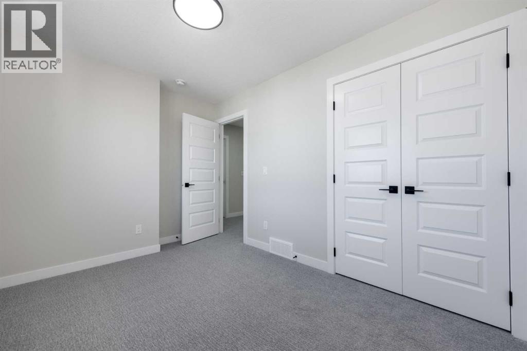 92 Waterford Manor, Chestermere, Alberta  T1X 2T9 - Photo 22 - A2233048