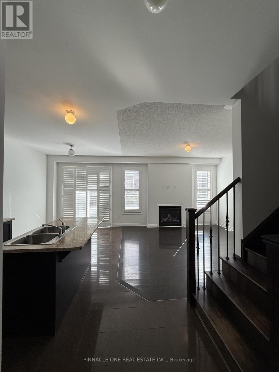 168 Durhamview Crescent, Whitchurch-Stouffville, Ontario  L4A 1S2 - Photo 13 - N12480991