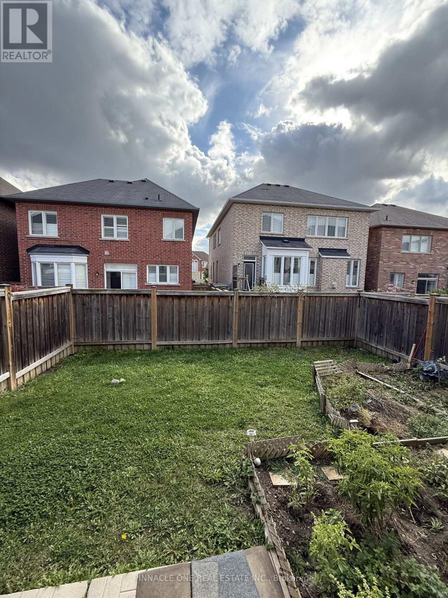 168 Durhamview Crescent, Whitchurch-Stouffville, Ontario  L4A 1S2 - Photo 28 - N12480991