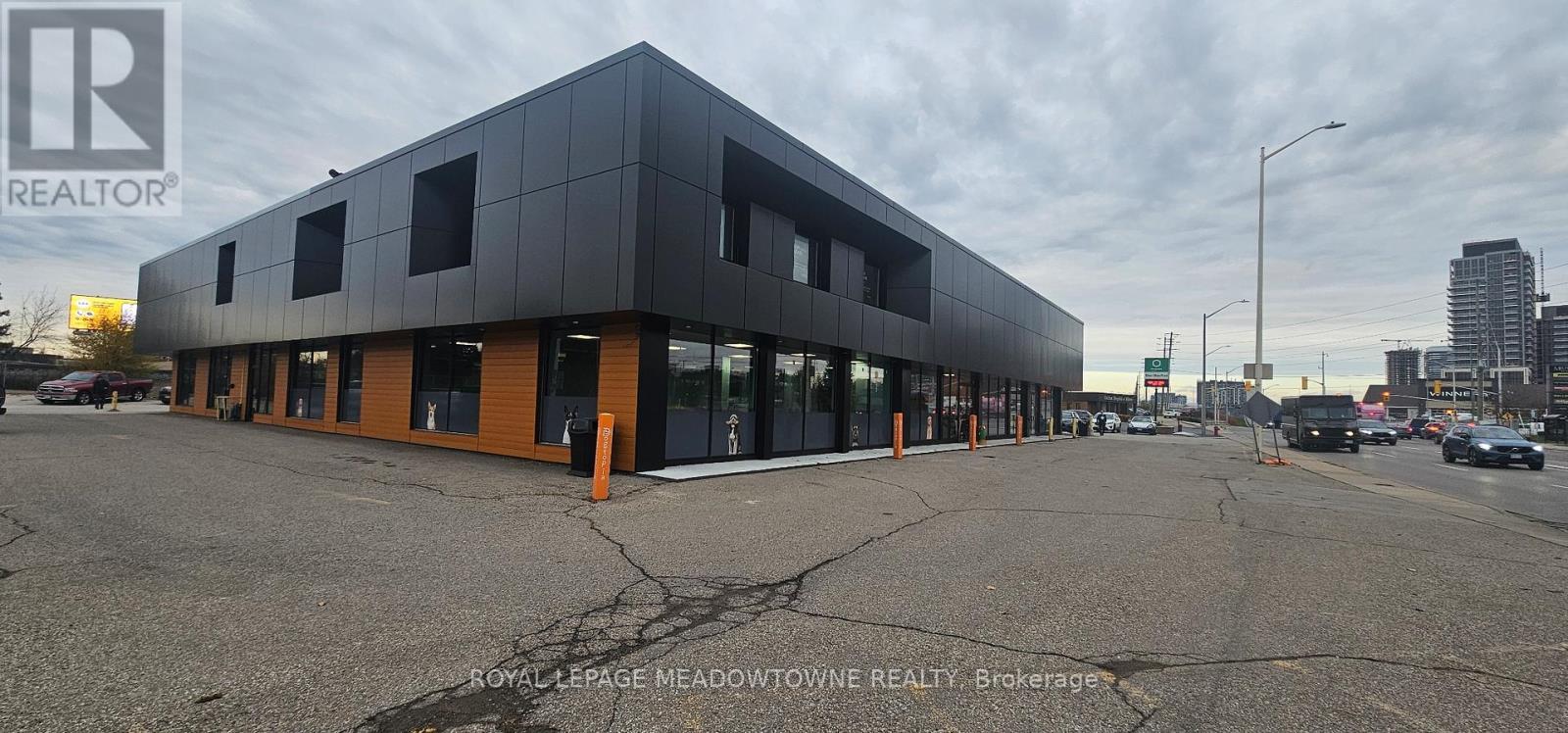 1 - 459 Main Street E, Milton, Ontario  L9T 1R1 - Photo 3 - W12646274