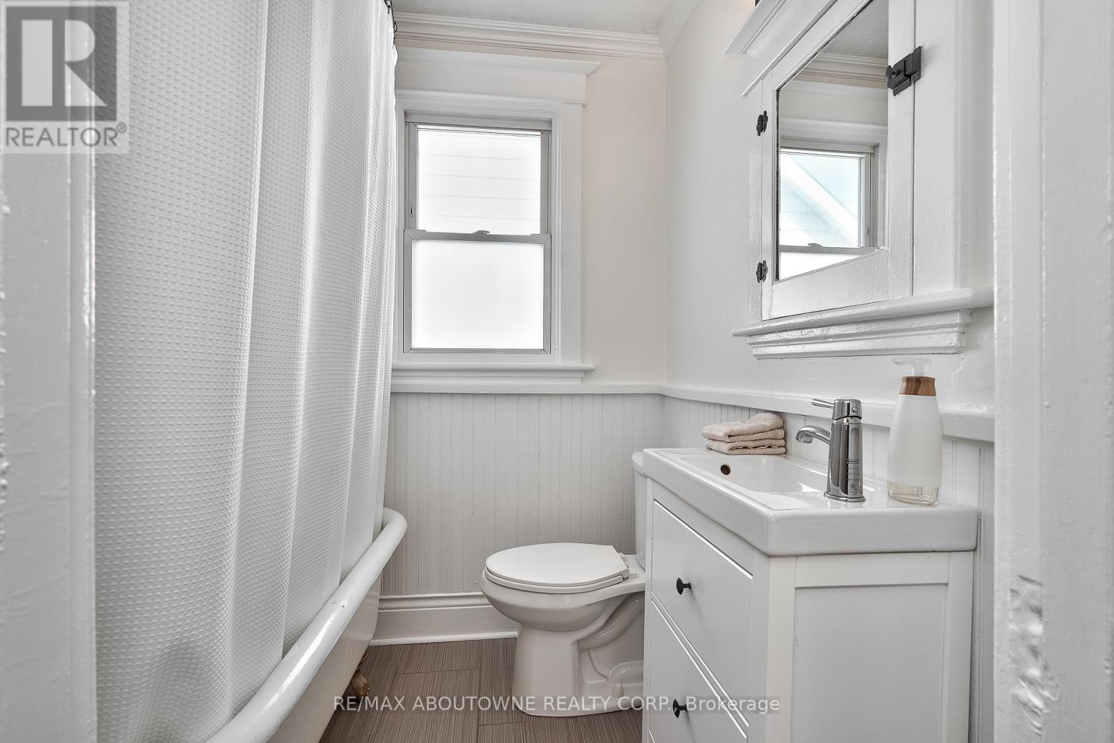 23 Ottawa Street S, Hamilton, Ontario  L8K 2C9 - Photo 12 - X12646322