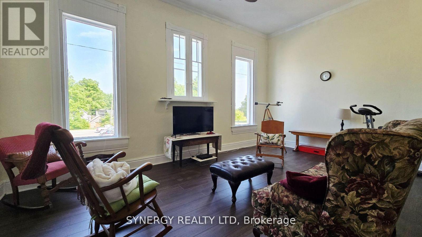 3229 River Street, Brooke-Alvinston, Ontario  N0N 1A0 - Photo 7 - X12646492