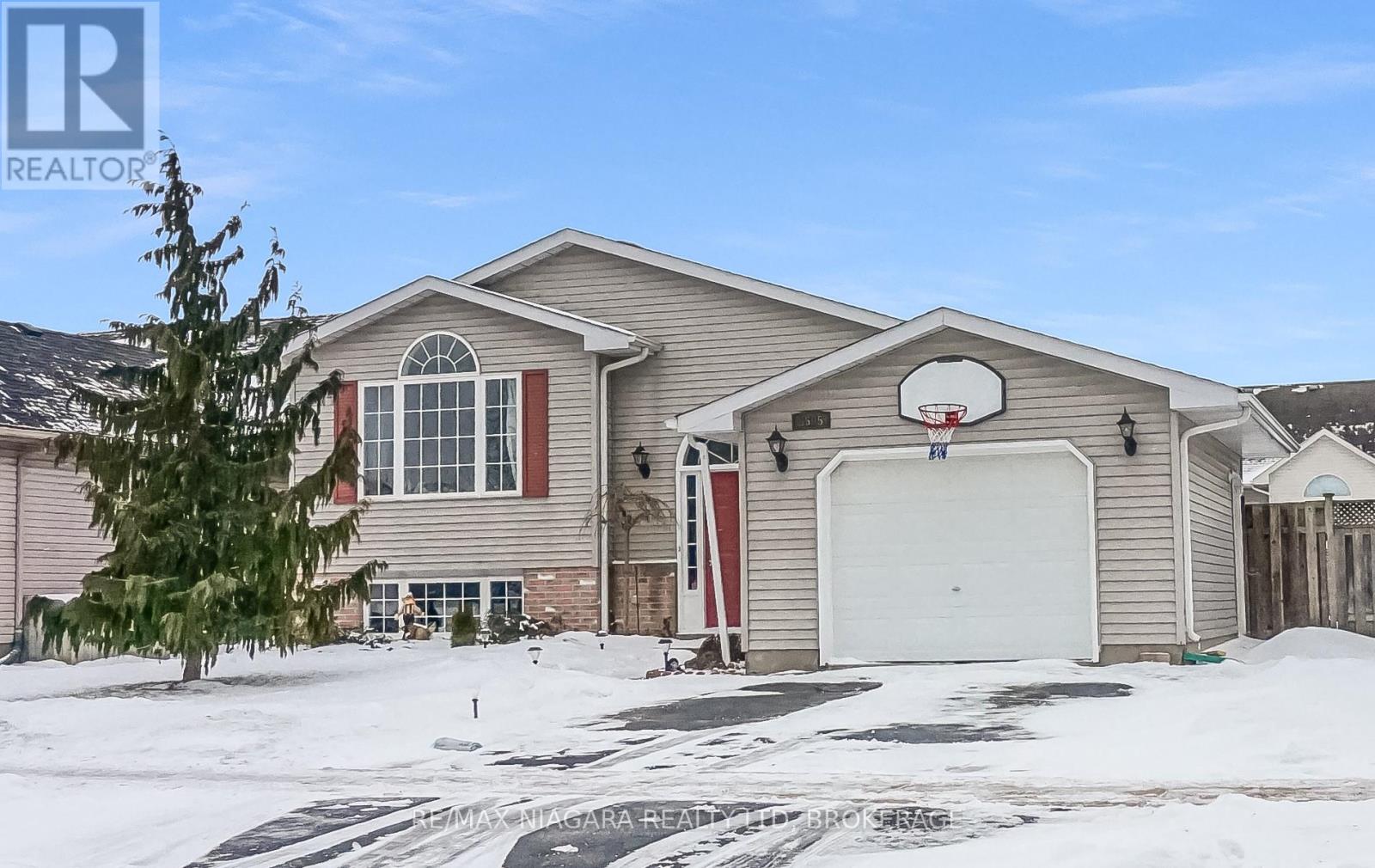 3595 HILL STREET, Fort Erie, Ontario