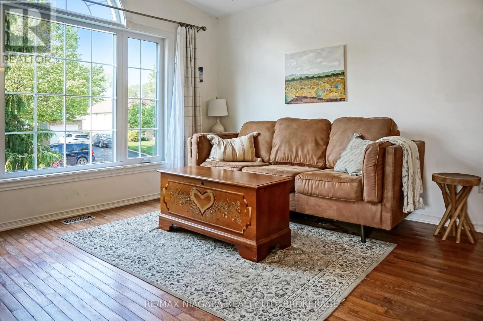 3595 Hill Street, Fort Erie, Ontario  L0S 1S0 - Photo 5 - X12646520