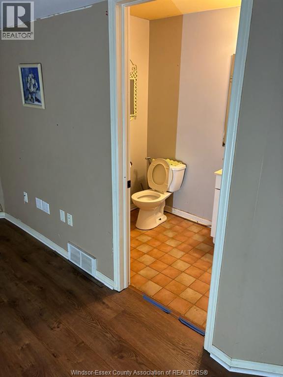 3290 Daytona Avenue, Windsor, Ontario  N9E 4T8 - Photo 5 - 25031953