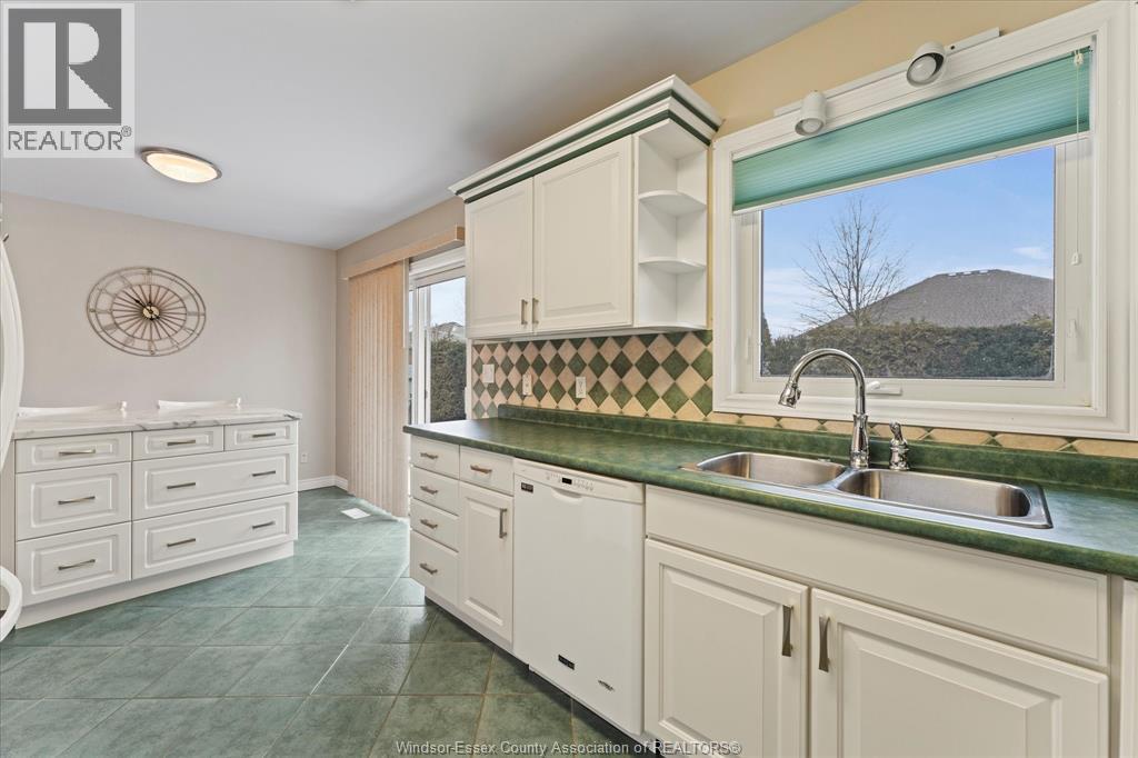 154 Purple Plum, Kingsville, Ontario  N9Y 3P6 - Photo 20 - 25031922