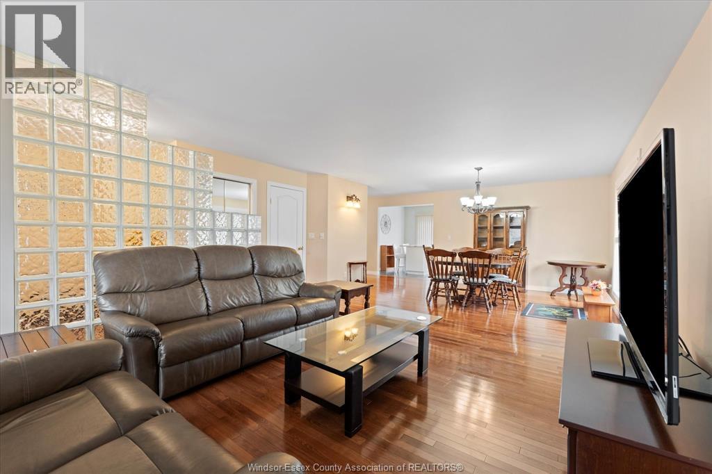 154 Purple Plum, Kingsville, Ontario  N9Y 3P6 - Photo 6 - 25031922