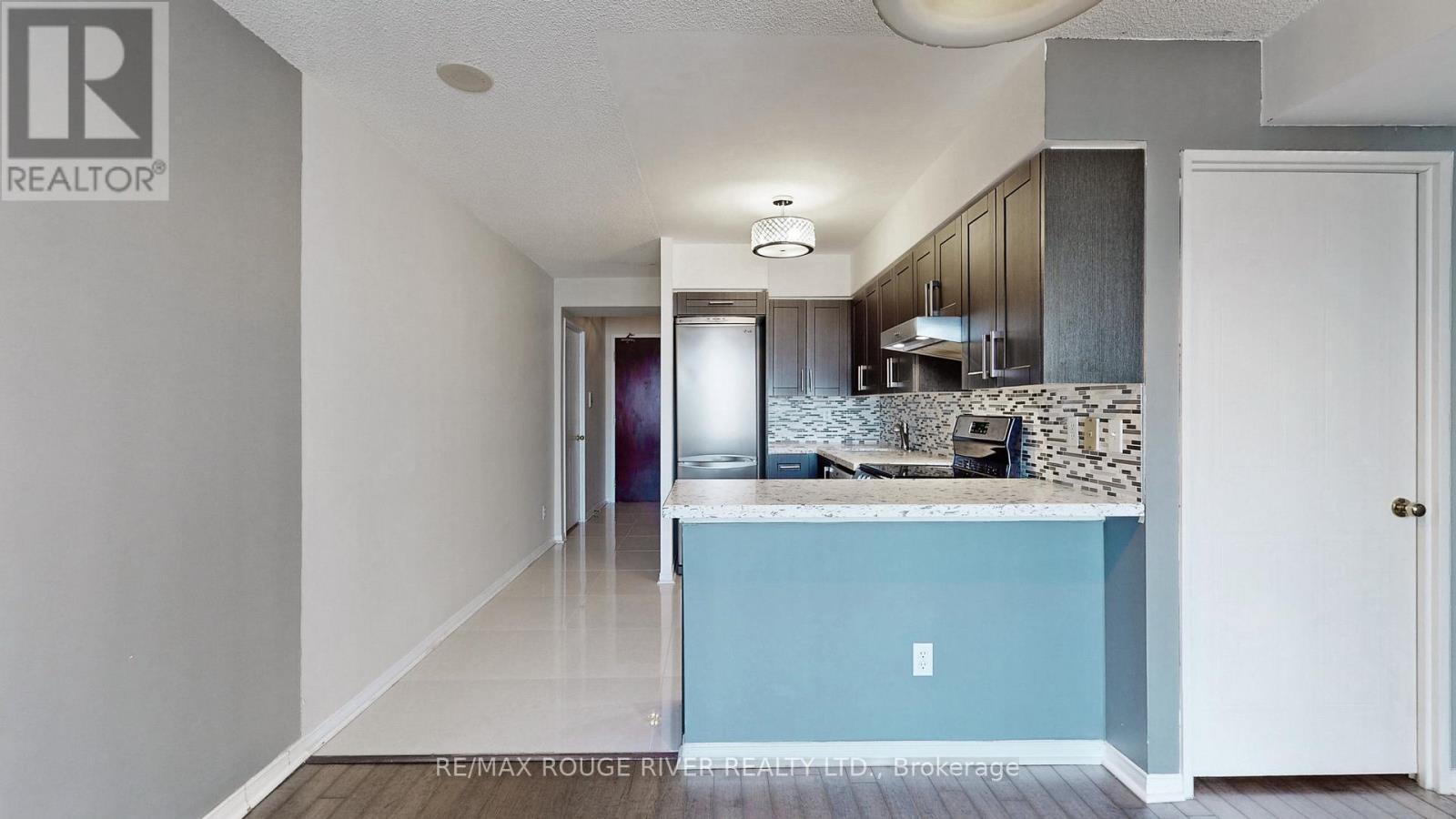 2501 - 750 Bay Street, Toronto, Ontario  M5G 1N6 - Photo 10 - C12646490