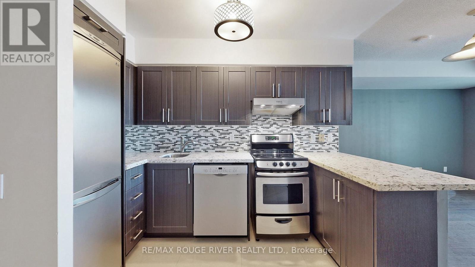 2501 - 750 Bay Street, Toronto, Ontario  M5G 1N6 - Photo 13 - C12646490