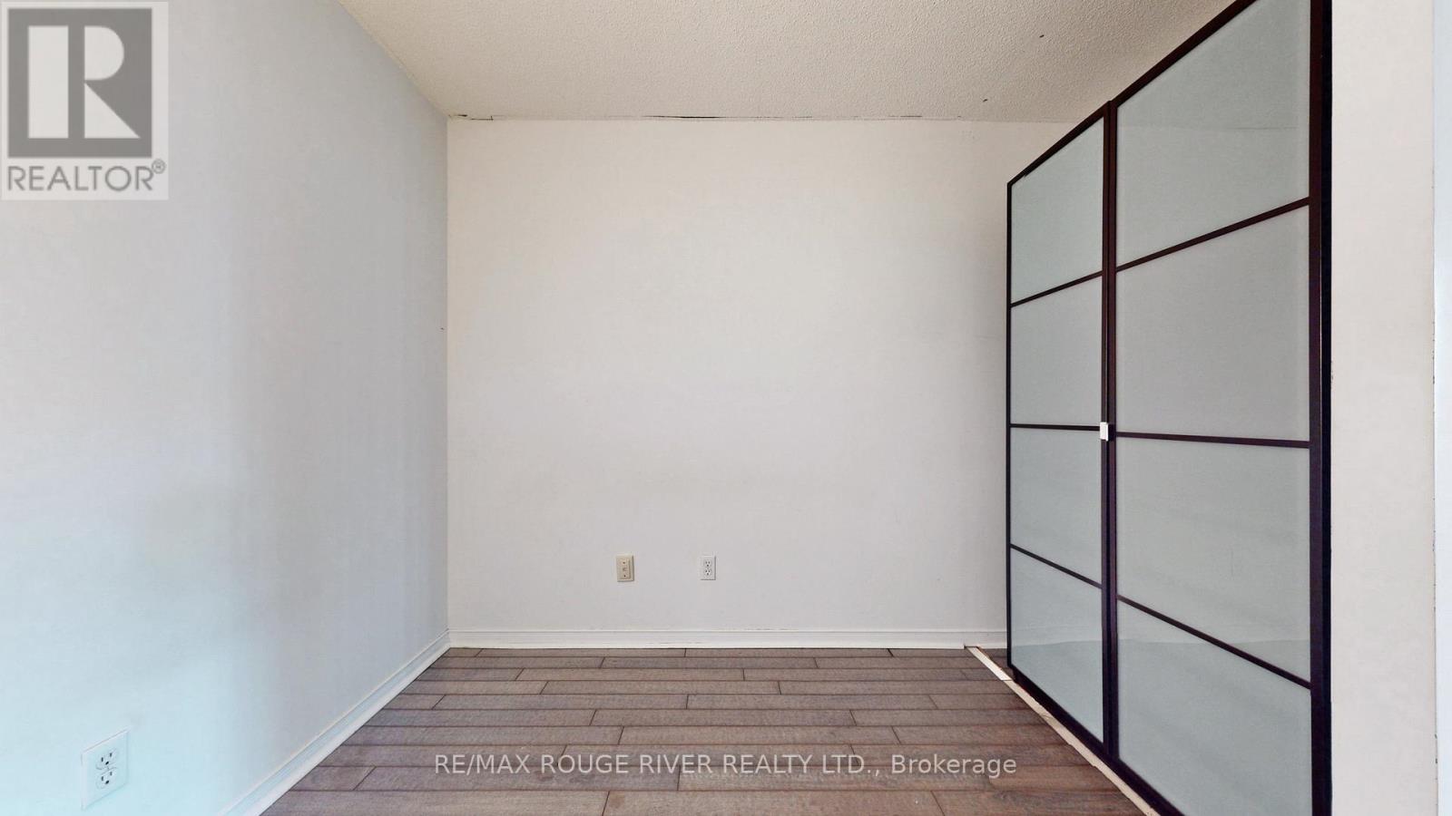 2501 - 750 Bay Street, Toronto, Ontario  M5G 1N6 - Photo 20 - C12646490