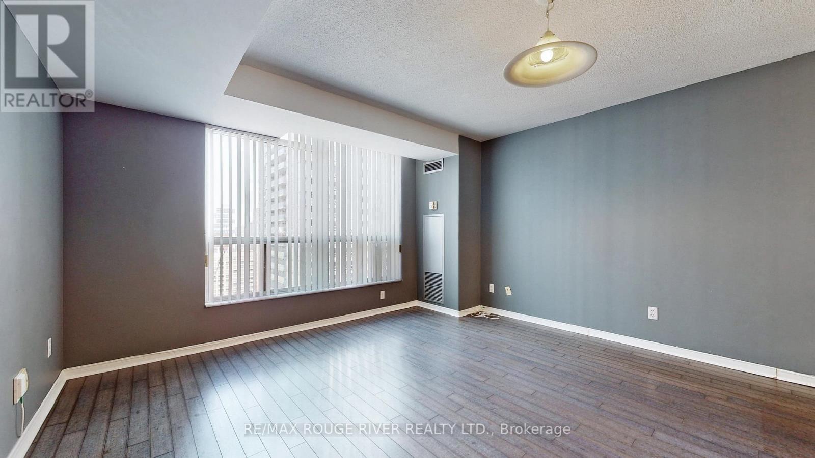 2501 - 750 Bay Street, Toronto, Ontario  M5G 1N6 - Photo 5 - C12646490