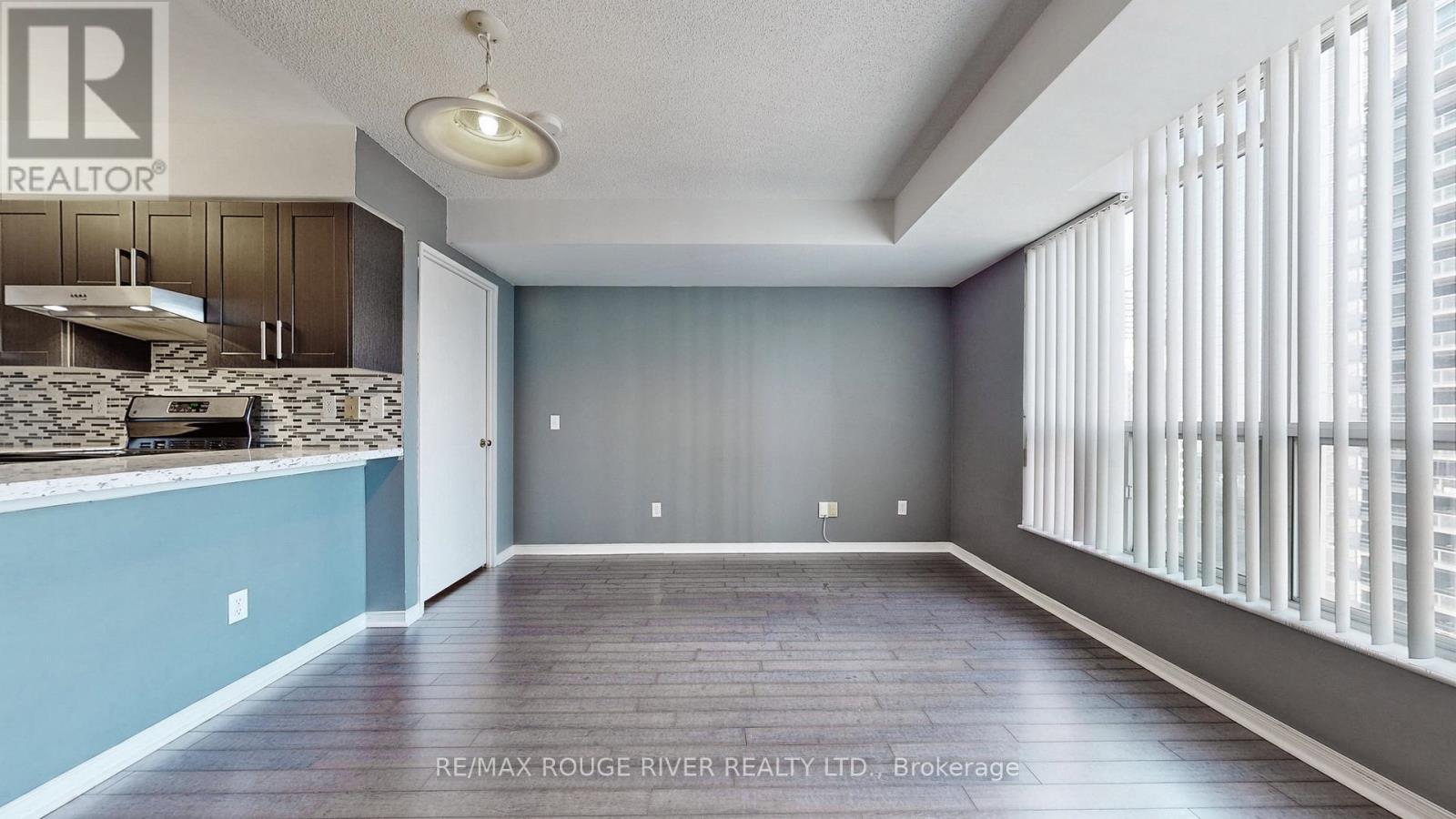 2501 - 750 Bay Street, Toronto, Ontario  M5G 1N6 - Photo 6 - C12646490