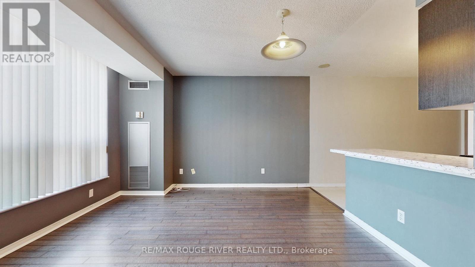 2501 - 750 Bay Street, Toronto, Ontario  M5G 1N6 - Photo 7 - C12646490