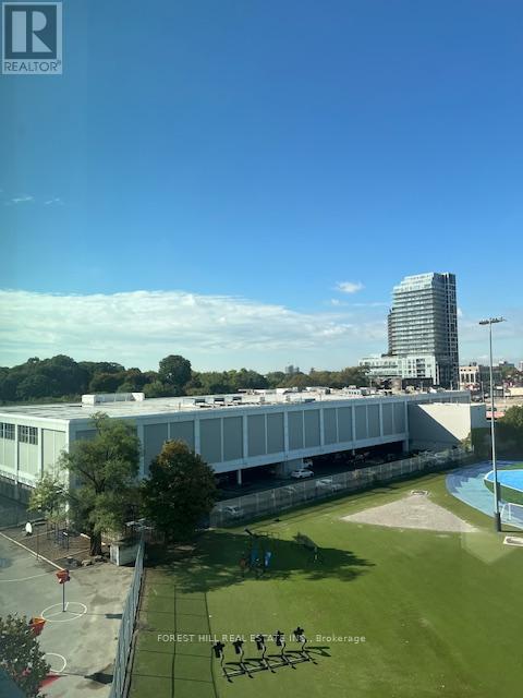 412 - 310 Tweedsmuir Avenue, Toronto, Ontario  M5P 2Y2 - Photo 27 - C12646496