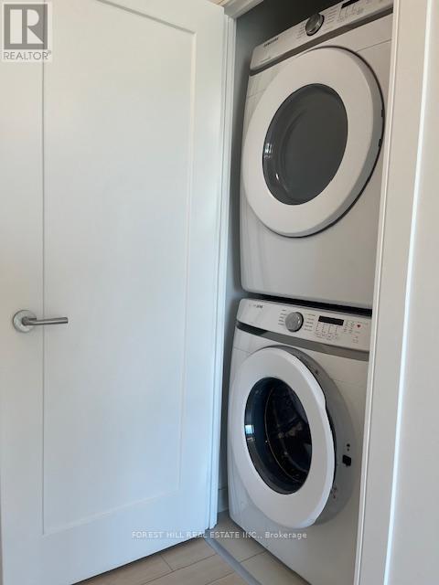 412 - 310 Tweedsmuir Avenue, Toronto, Ontario  M5P 2Y2 - Photo 6 - C12646496