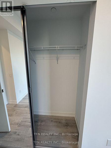 2008 - 327 King Street W, Toronto, Ontario  M5V 0W7 - Photo 11 - C12646532